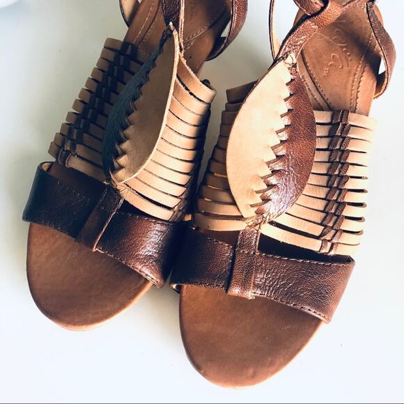 Naya 'Nova' Women's 7.5 Strappy Comfort Leather Sandal Tan High Quality - Picture 2 of 9